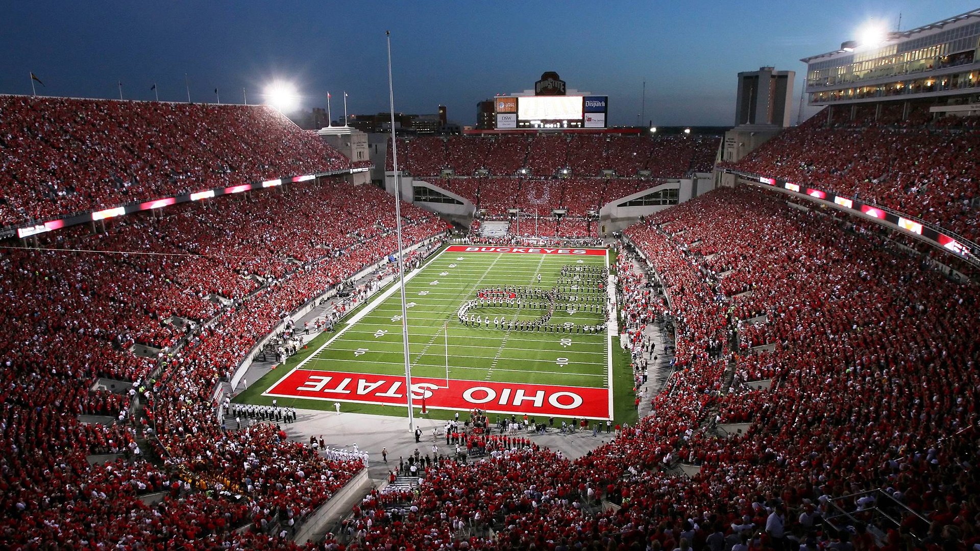 勇士狂胜深圳队，爱德华兹成为关键先生