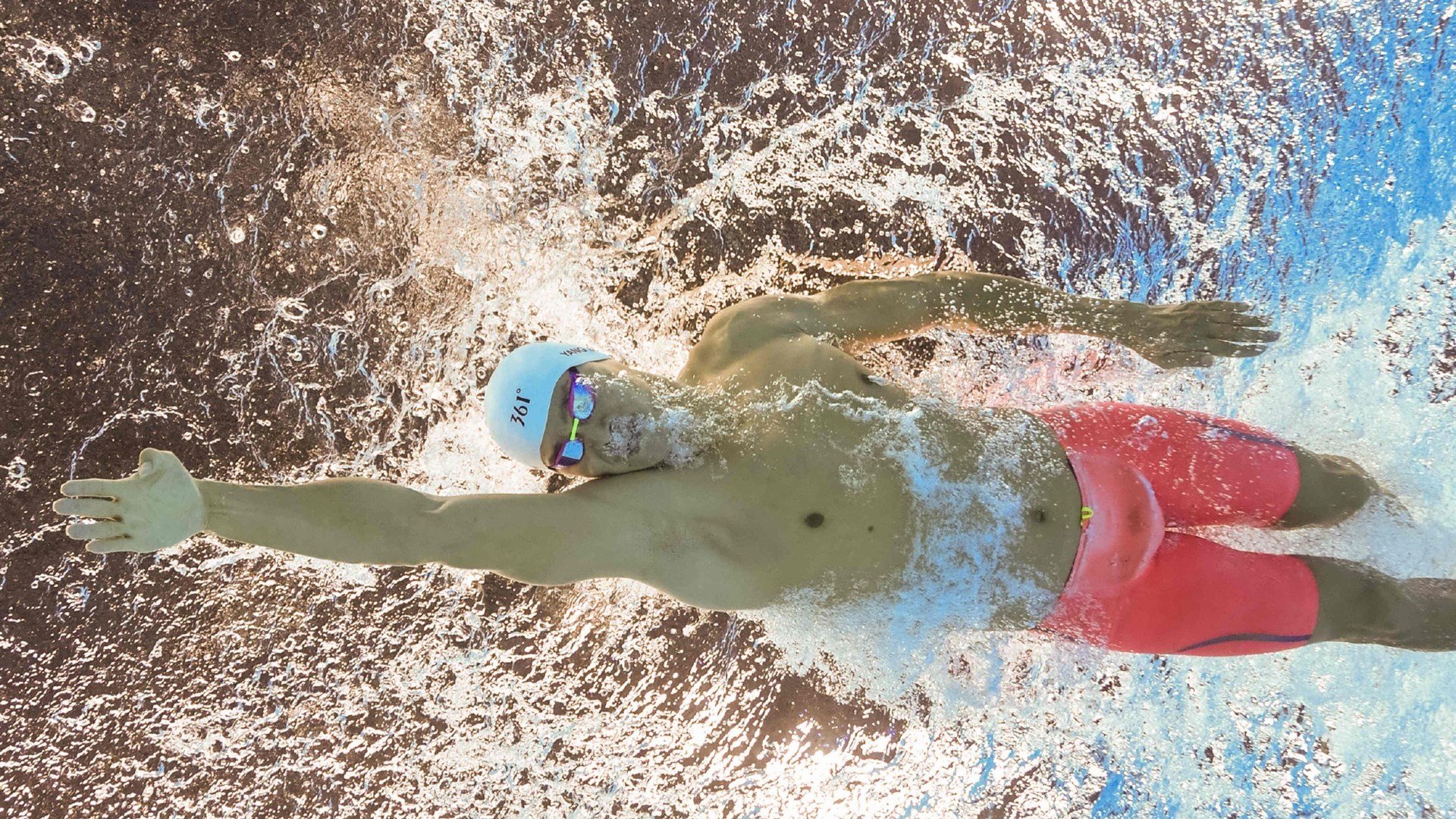 黄蜂对阵北京队，当拉梅洛的纪录之夜遇上篮球的唯一性